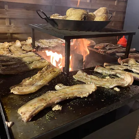 Les Hebergements Insolites Catalans Campsite *